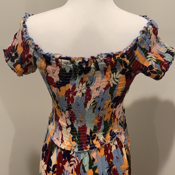 Floral smocked off the shoulder dress - Picture 6 of 7